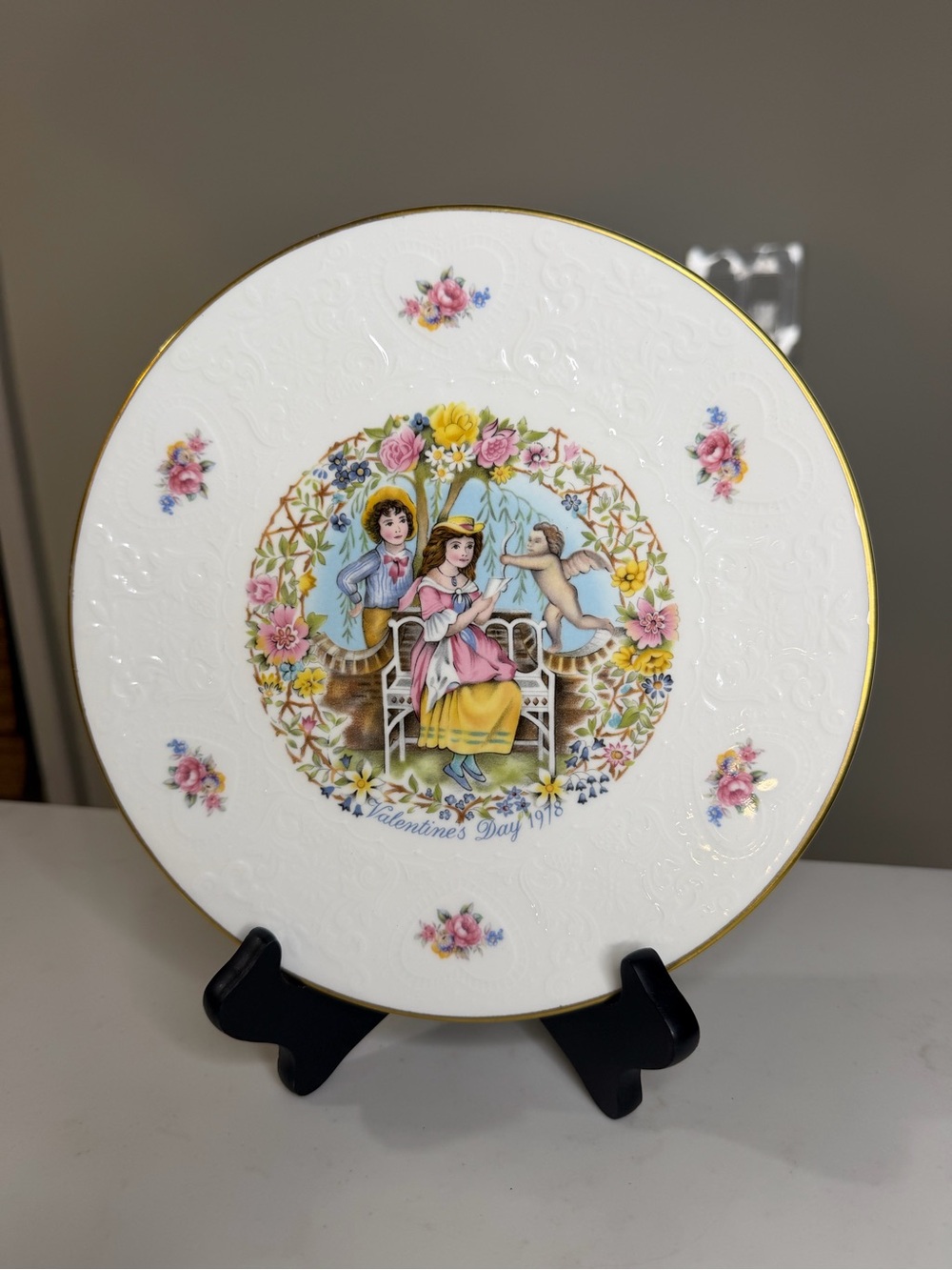 Vintage Royal Doulton My Valentine white Porcelain Plate with Multicolor